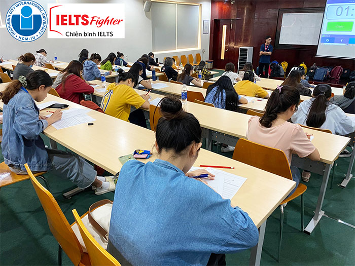 IELTS Fighter tổ chức thi thử IELTS 4 kỹ năng cho sinh viên ĐH Quốc Tế - Đh Quốc Gia Tp. HCM